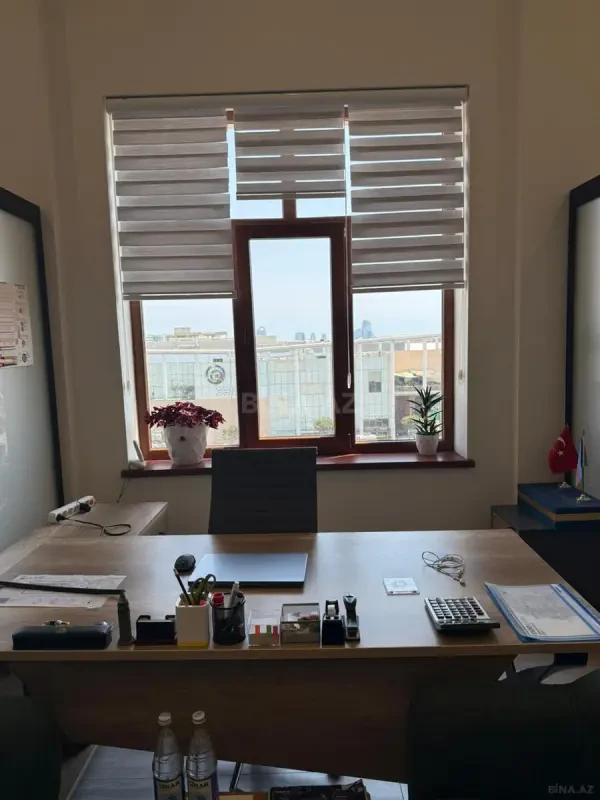 Kirayə verilir 3 otaqlı ofis 80 m²