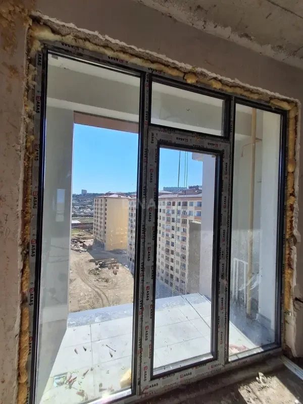 Satılır 2 otaqlı mənzil 42.2 m²