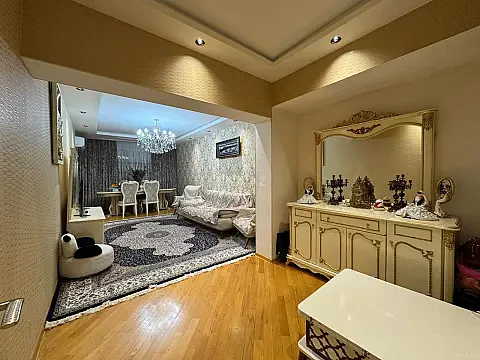Satılır 3 otaqlı mənzil 130 m² — Bakı, Nərimanov 3 otaq 130.00 m²
