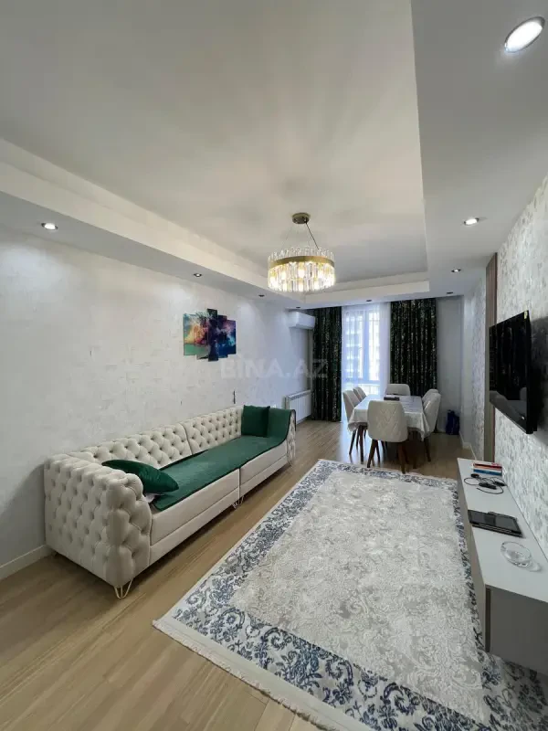 Kirayə verilir 2 otaqlı mənzil 65 m²