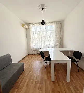 Kirayə verilir 4 otaqlı mənzil 130 m² — Bakı 4 otaq 130.00 m²