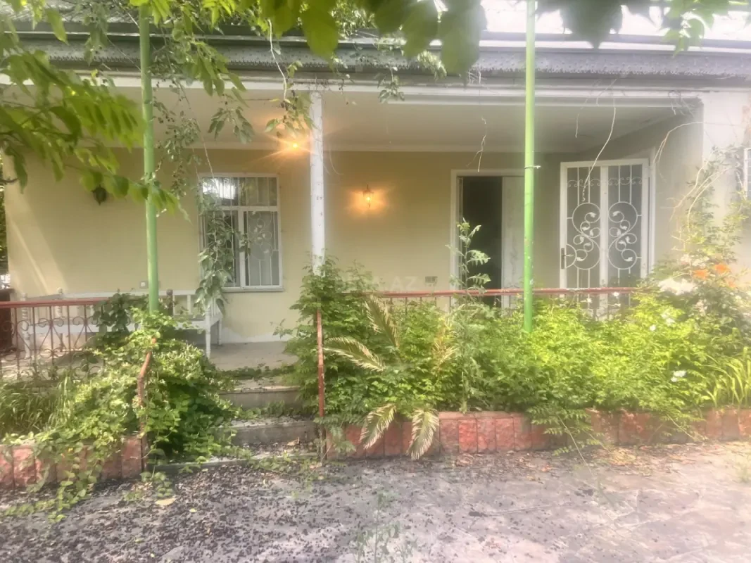 Satılır 4 otaqlı həyət evi 106 m²