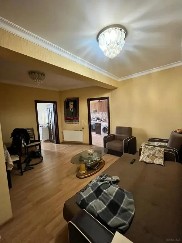 Satılır 2 otaqlı mənzil 73 m²