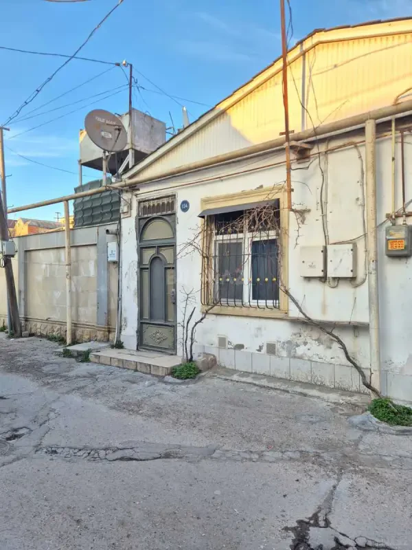 Satılır 1 otaqlı həyət evi 22 m²