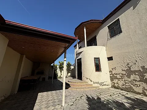 Satılır 6 otaqlı həyət evi 240 m² — Bakı 6 otaq 240.00 m²