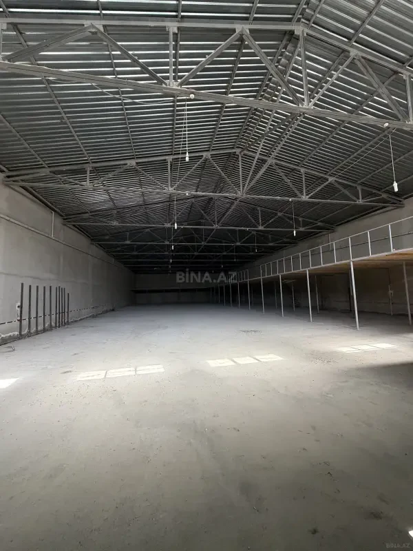 Kirayə verilir obyekt 1400 m²