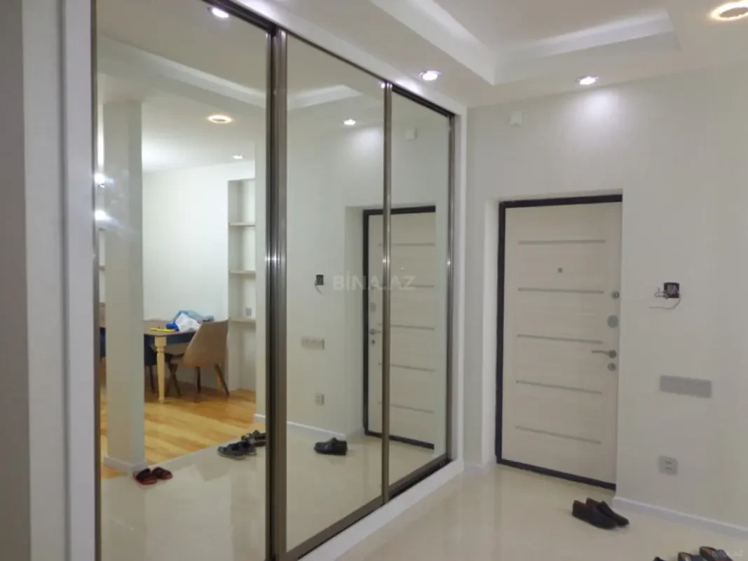 Kirayə verilir 3 otaqlı mənzil 160 m²