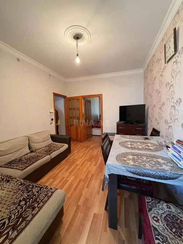 Satılır 2 otaqlı mənzil 55 m²
