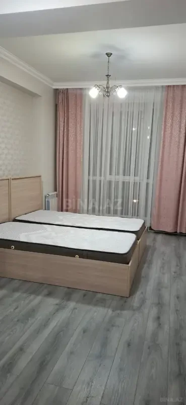 Kirayə verilir 2 otaqlı mənzil 80 m²