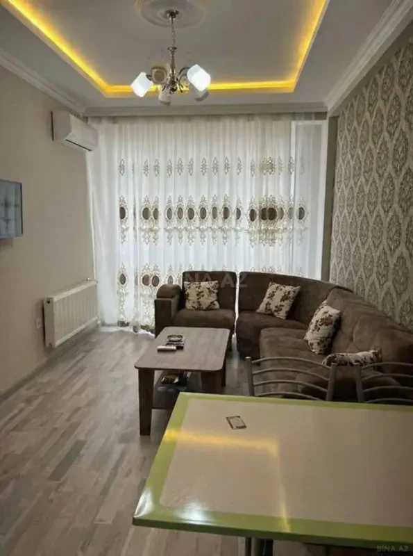 Kirayə verilir 2 otaqlı mənzil 53 m²