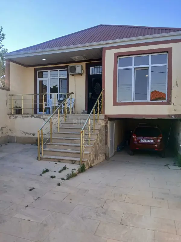 Satılır 3 otaqlı həyət evi 100 m²