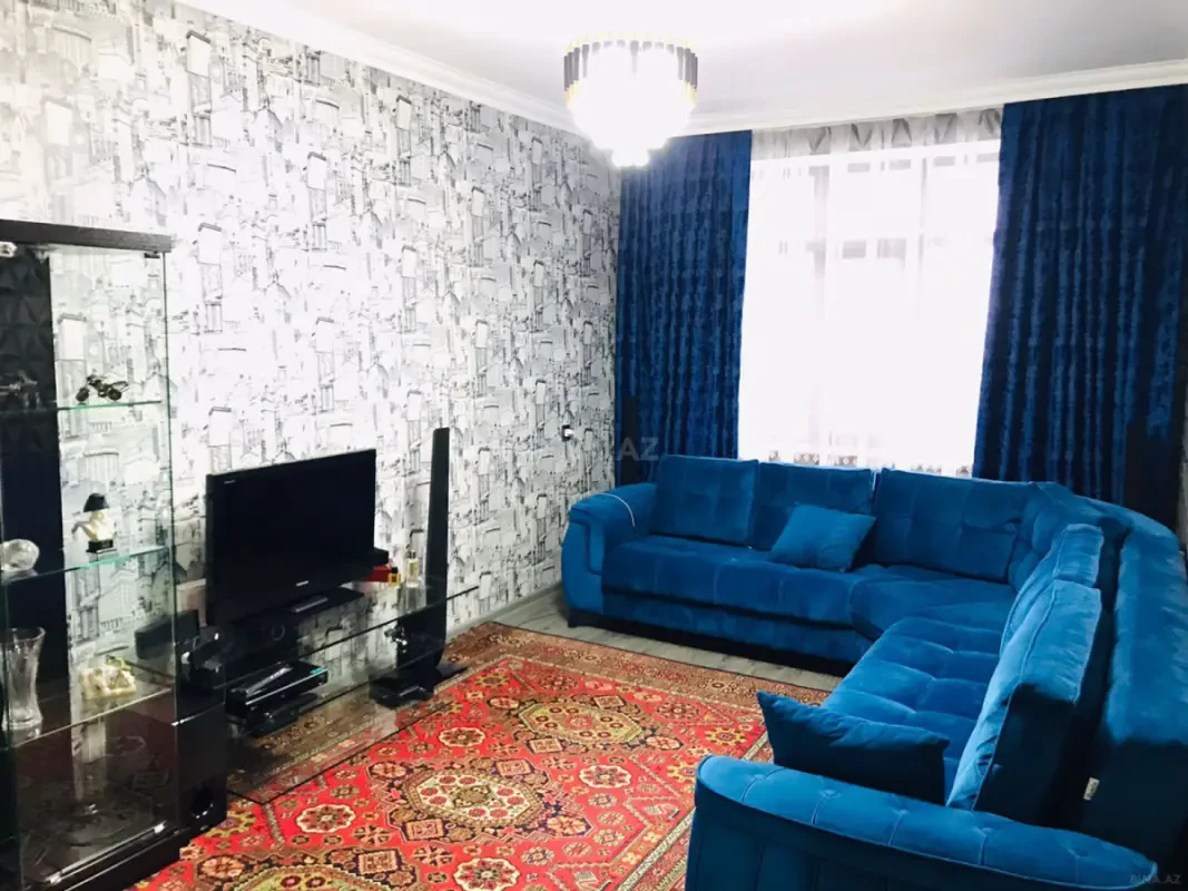 Satılır 4 otaqlı mənzil 110 m²