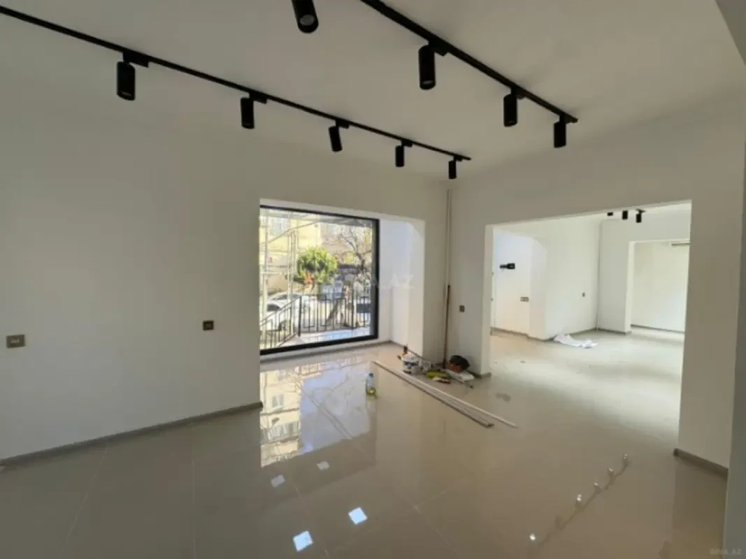 Kirayə verilir obyekt 108 m²