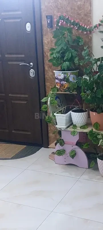 Kirayə verilir 2 otaqlı mənzil 88 m²
