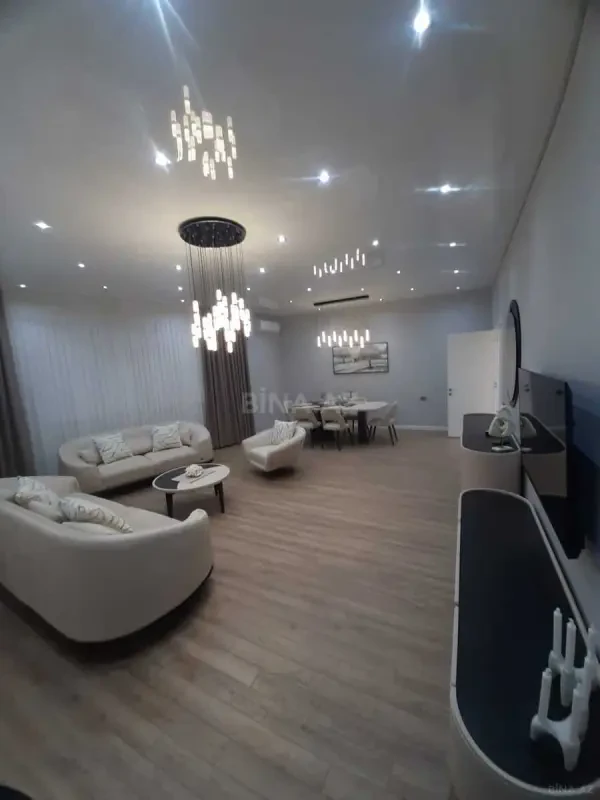 Kirayə verilir 4 otaqlı mənzil 180 m²