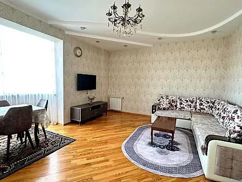 Satılır 3 otaqlı mənzil 120 m² — Bakı 3 otaq 120.00 m²