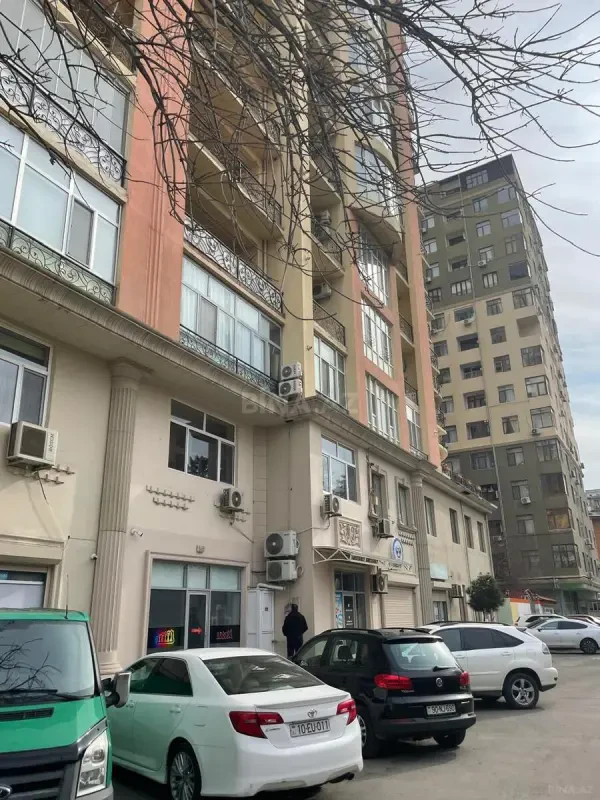 Kirayə verilir obyekt 155 m²