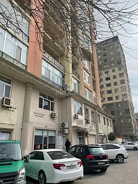 Kirayə verilir obyekt 155 m² — Bakı 155.00 m²