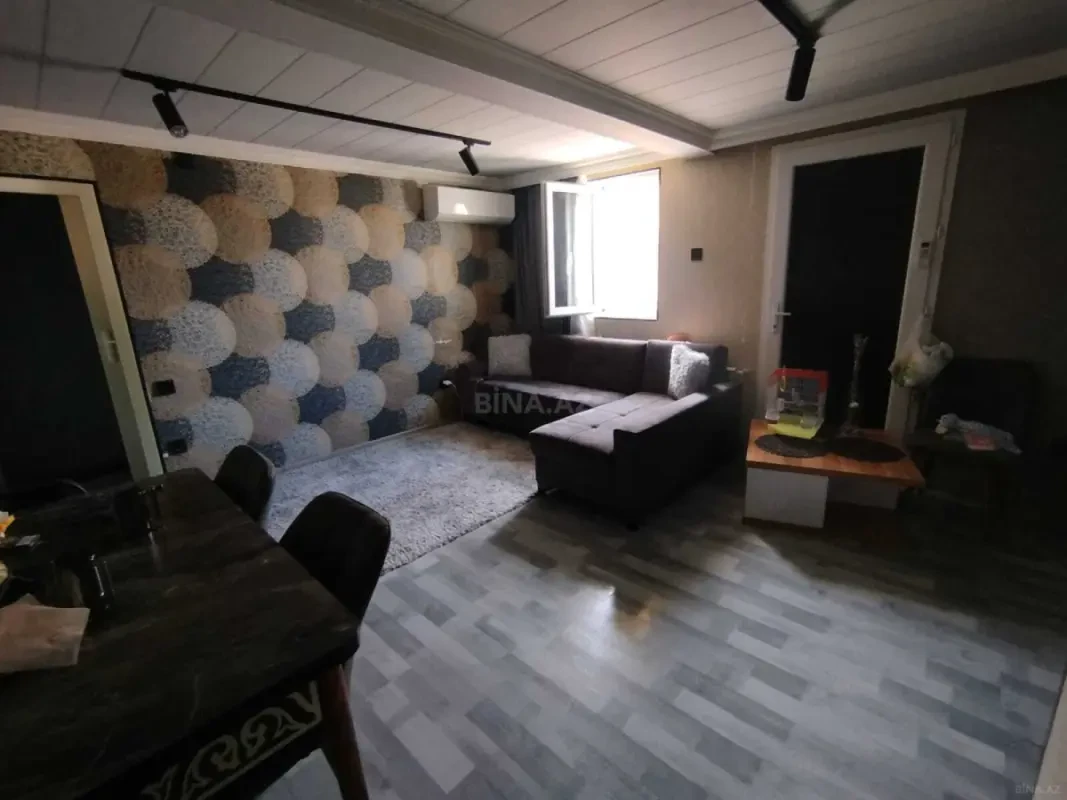 Satılır 4 otaqlı həyət evi 115 m²