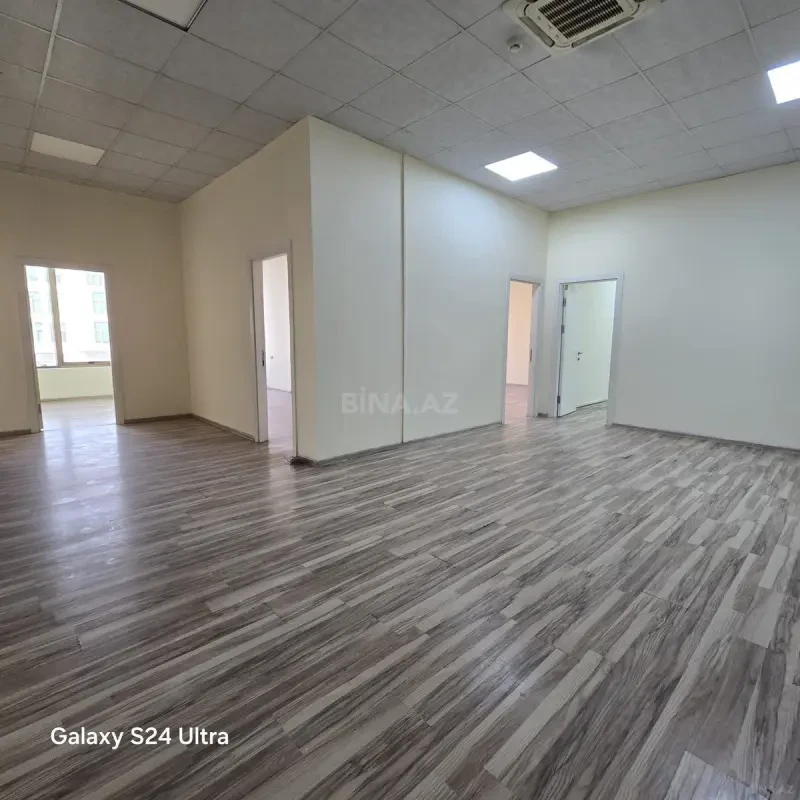 Kirayə verilir 5 otaqlı ofis 200 m²