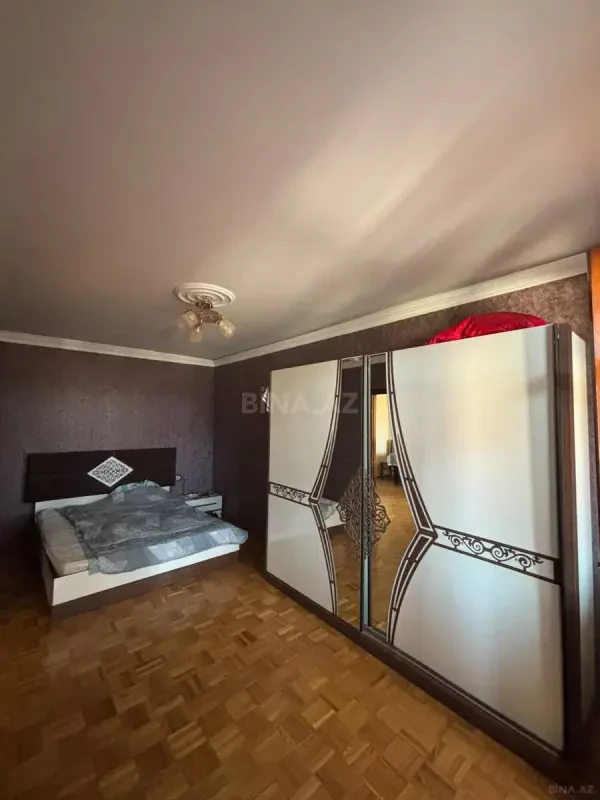 Kirayə verilir 4 otaqlı mənzil 120 m²