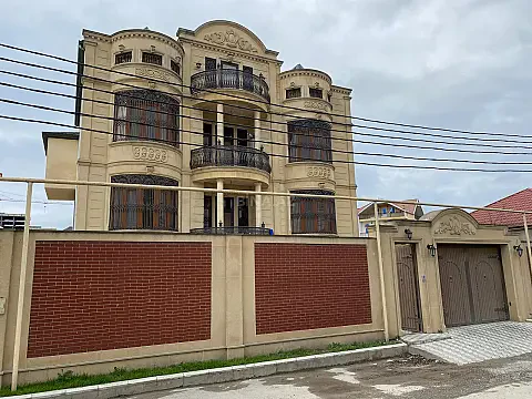 Satılır 6 otaqlı həyət evi 336 m² — Bakı, Bakıxanov 6 otaq 336.00 m²