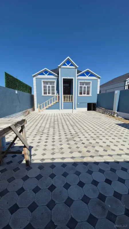 Satılır 3 otaqlı həyət evi 100 m²