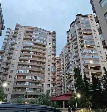Satılır 4 otaqlı mənzil 183 m² — Bakı 4 otaq 183.00 m²