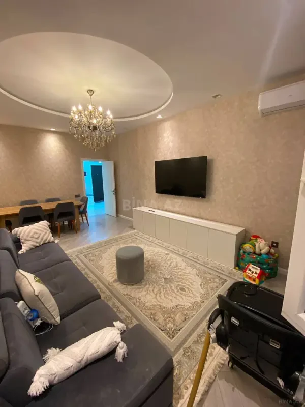 Kirayə verilir 2 otaqlı mənzil 65 m²