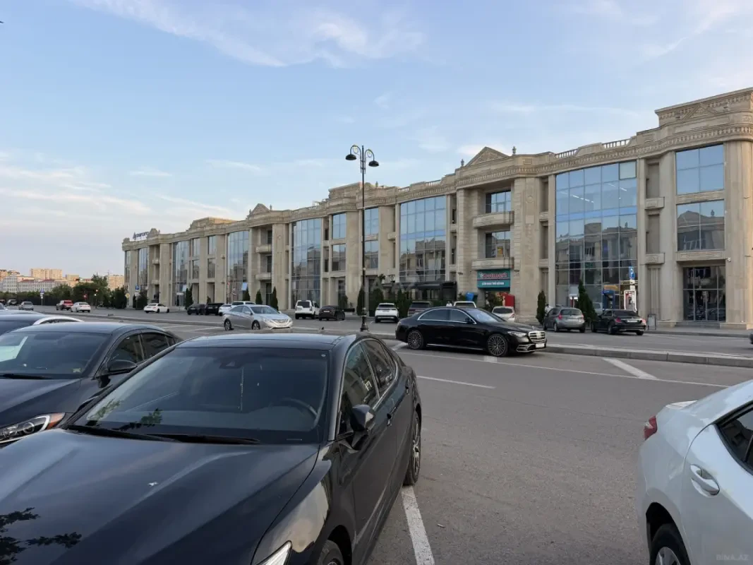 Kirayə verilir obyekt 200 m²