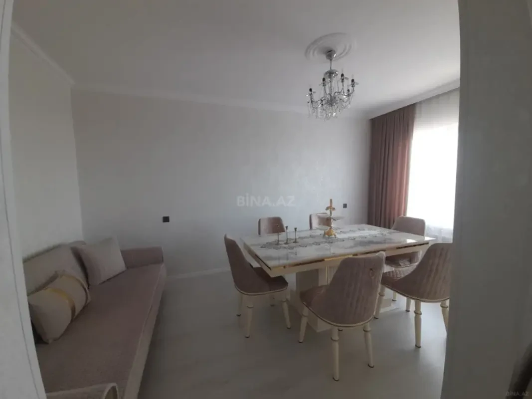 Satılır 5 otaqlı mənzil 125 m²