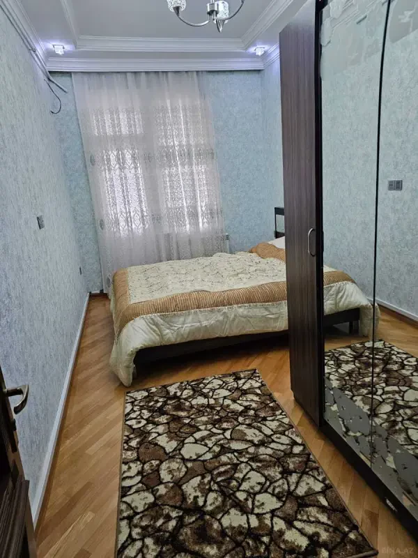 Kirayə verilir 2 otaqlı mənzil 75 m²