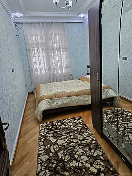 Kirayə verilir 2 otaqlı mənzil 75 m² — Bakı, Memar Əcəmi yanı 2 otaq 75.00 m²