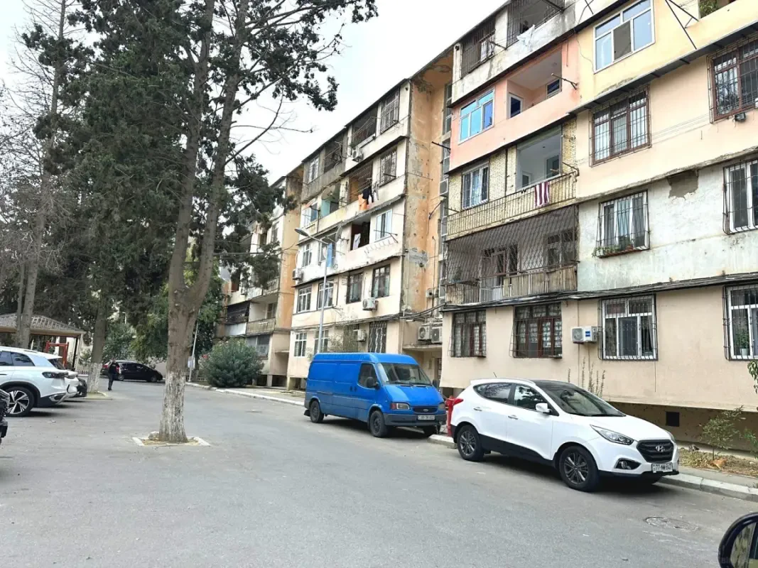 Satılır 2 otaqlı mənzil 45 m²