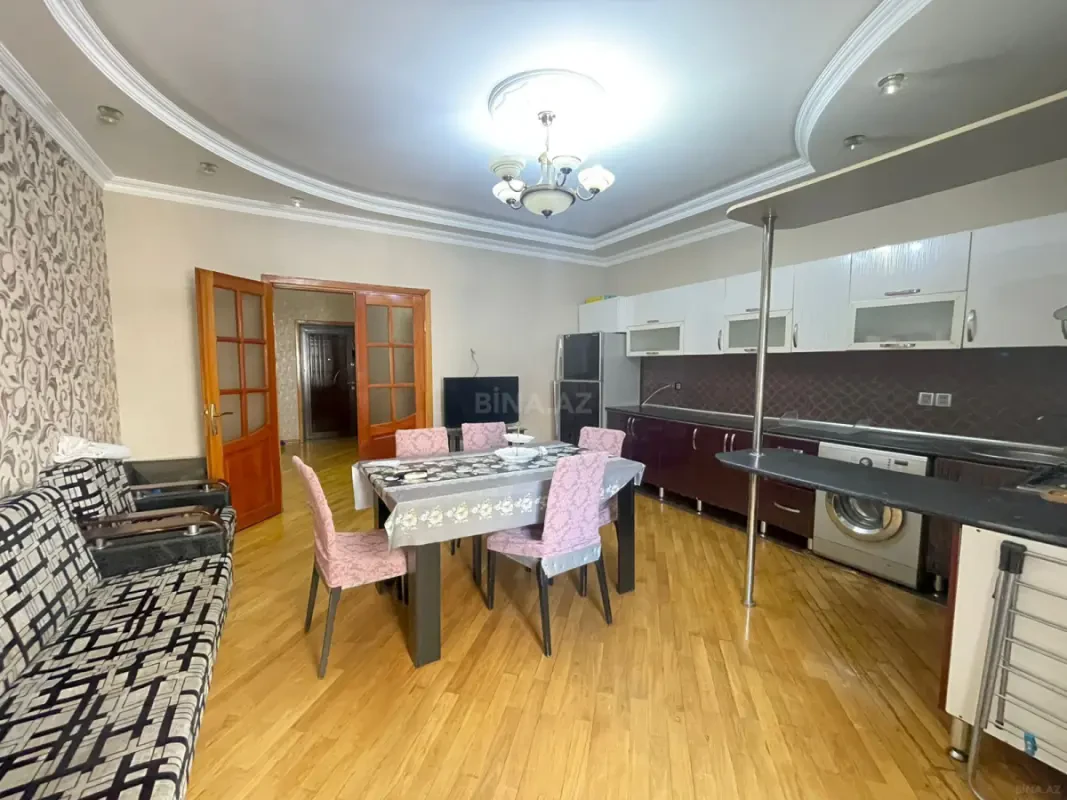 Kirayə verilir 3 otaqlı mənzil 100 m²