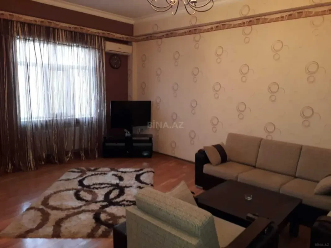 Satılır 2 otaqlı mənzil 82 m²