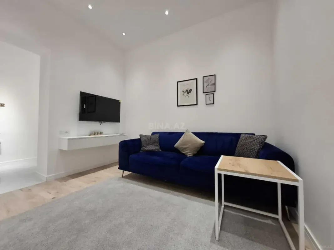Kirayə verilir 2 otaqlı mənzil 70 m²