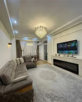 Kirayə verilir 3 otaqlı mənzil 133 m² — Bakı, İnşaatçılar 3 otaq 133.00 m²