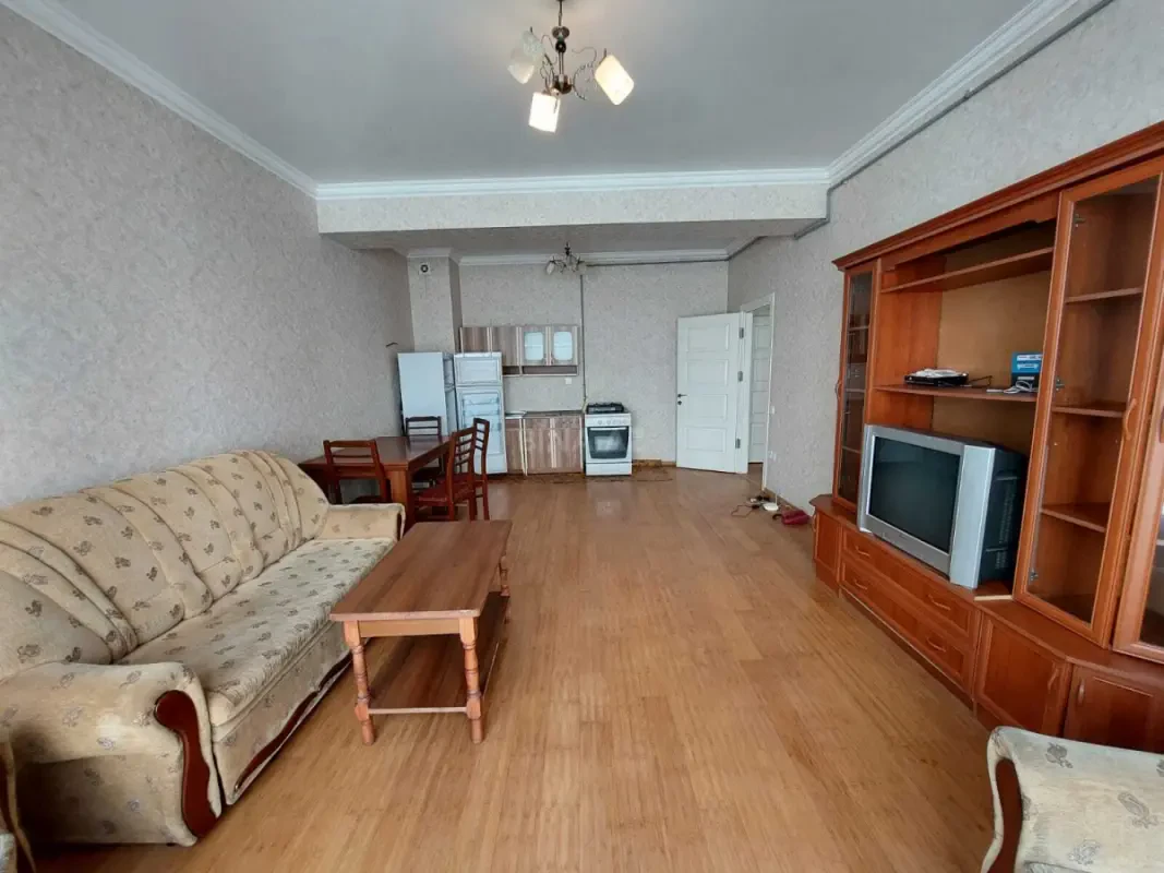 Kirayə verilir 2 otaqlı mənzil 75 m²