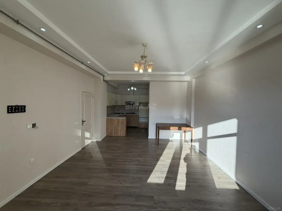 Satılır 3 otaqlı mənzil 110 m²