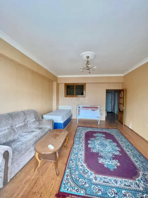Satılır 3 otaqlı mənzil 75 m²