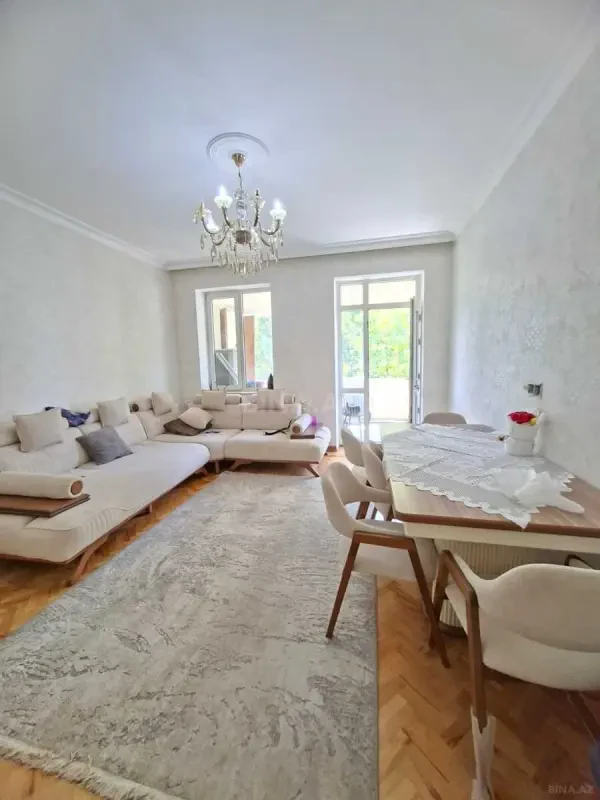 Satılır 3 otaqlı mənzil 80 m²