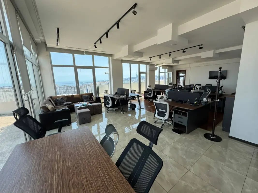 Kirayə verilir 1 otaqlı ofis 90 m²