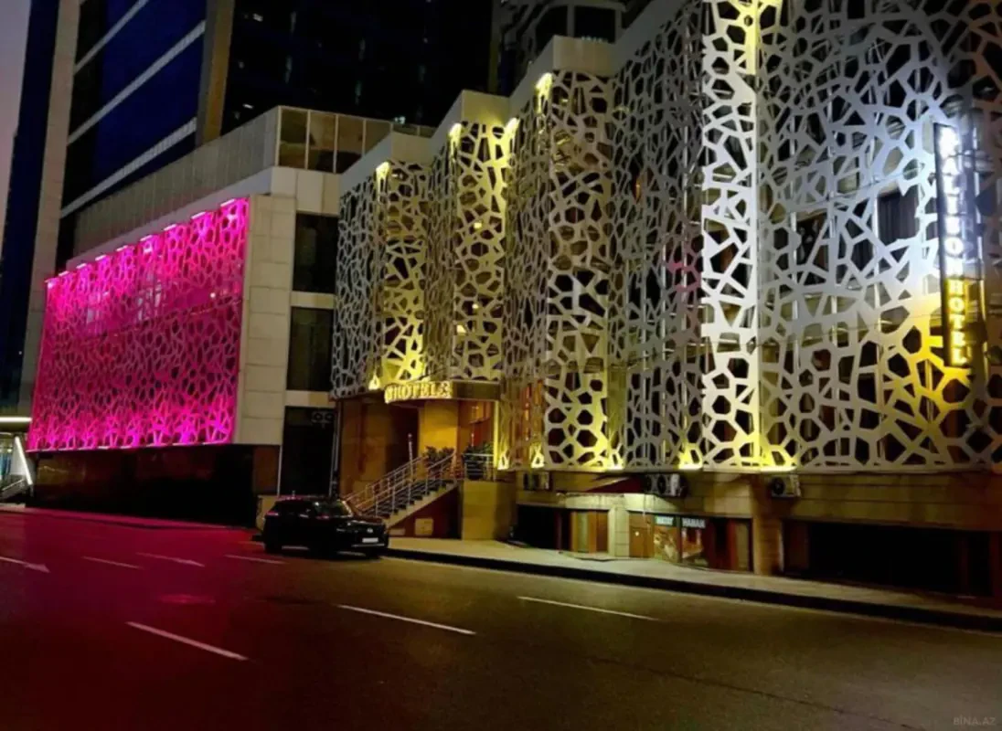 Satılır 3 otaqlı mənzil 155 m²