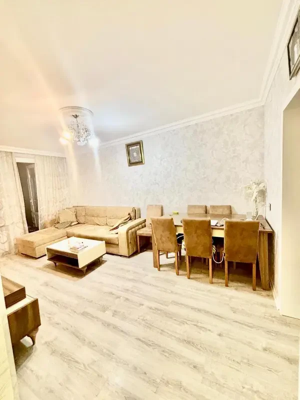 Kirayə verilir 2 otaqlı mənzil 55 m²
