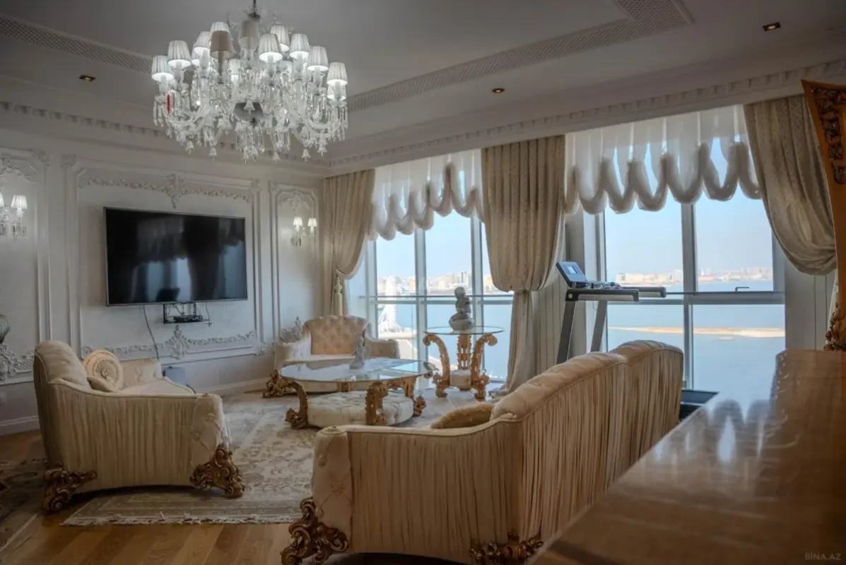 Satılır 5 otaqlı mənzil 224 m²