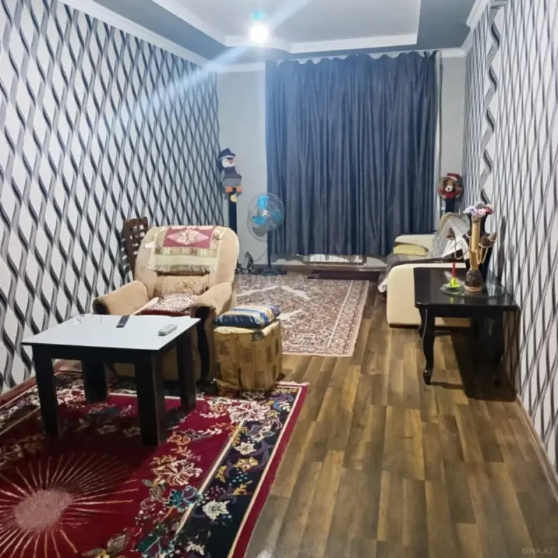 Satılır 2 otaqlı mənzil 70 m²