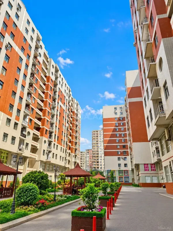 Kirayə verilir 3 otaqlı mənzil 120 m²