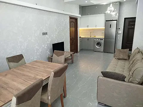 Kirayə verilir 3 otaqlı mənzil 95 m² — Bakı 3 otaq 95.00 m²