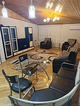 Kirayə verilir 3 otaqlı mənzil 130 m² — Bakı 3 otaq 130.00 m²
